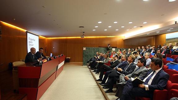 Enrique Maganto, director regional de Castilla y Castilla –La Mancha de Banco Sabadell, abrió la jornada. 