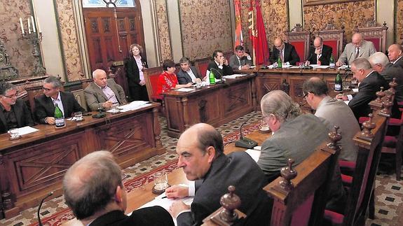 Pleno de la Diputación celebrado el 30 de septiembre en el que se debatió sobre la reforma electoral.