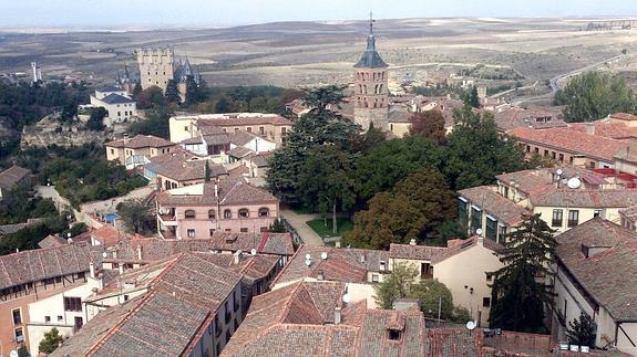 Vista parcial del casco hisórico de Segovia desde la torre de la Catedral.