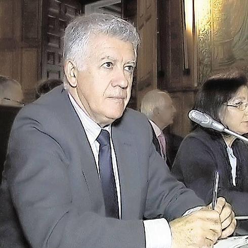 El PP pide que se retire la plaza al interventor de la Diputación de León