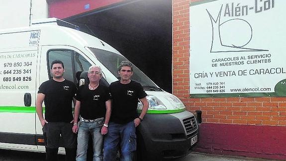 Un grupo familiar impulsa una granja de caracoles en Villalba de Guardo