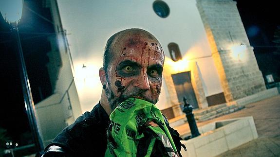 Participante en una de las ediciones de Survival Zombie. El Norte