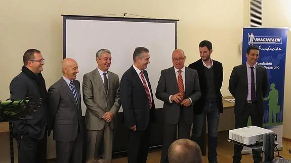 De izquierda a derecha; Roberto Delgado, Javier Alejandro Rojas, Abel López, Félix Sanchidrián, Roberto Centeno, Rubén Valbuena y Alberto de la Calle.  El Norte