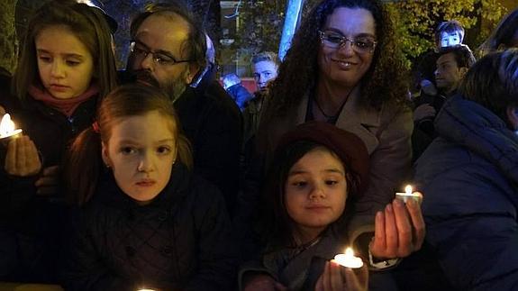 Velas contra el cáncer infantil en Valladolid. 