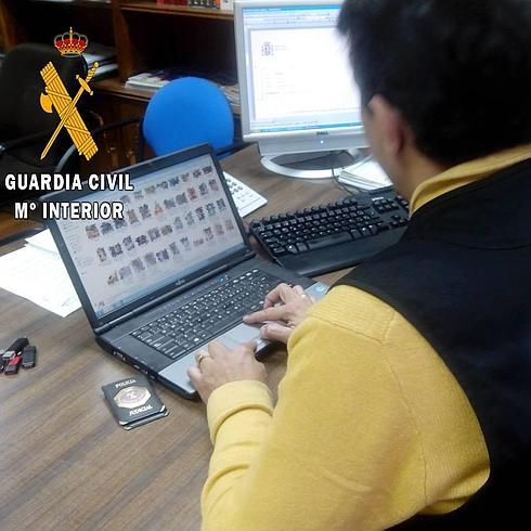 La Guardia Civil de Ávila detiene a tres personas por pornografía infantil