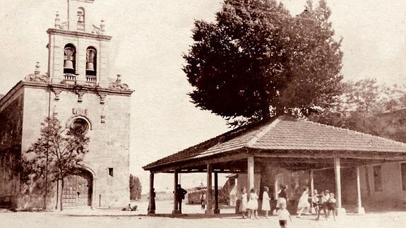 Fotografía de la Plaza Mayor de Boceguillas hacia 1930. 