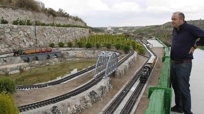 El tren surca de nuevo la Ribera del Duero