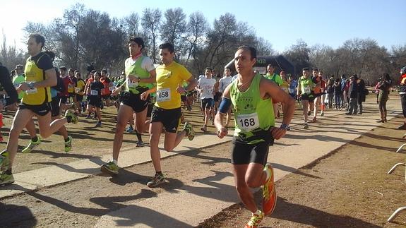 Los corredores, en plena carrera.