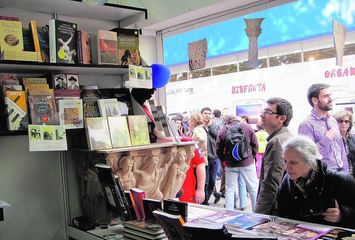 Caseta de la fundación en la feria del libro de Madrid del año pasado. 
