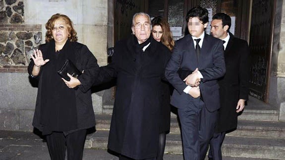 Paloma Cuevas, Enrique Ponce y padres de Victoriano Cuevas. 