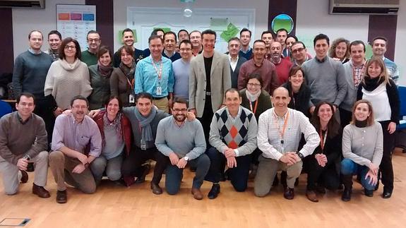 Directivos de GSK participantes en el programa posan al final de la sesión