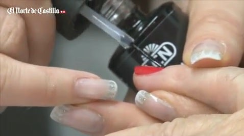 Vuelve la manicura tradicional: así se hace