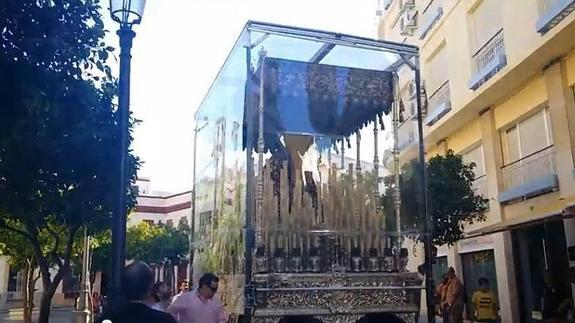 Diseñan una estructura para proteger de la lluvia los pasos durante las procesiones