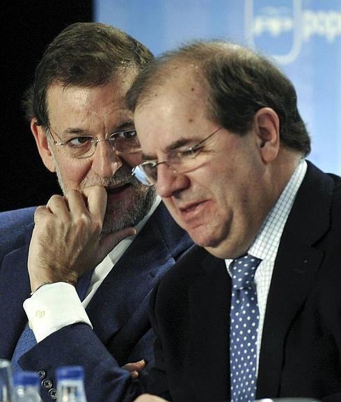 Los presidentes del Gobierno y de la Junta, Rajoy y Herrera, en un encuentro en Segovia. 