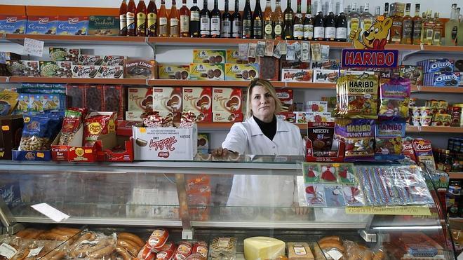 Tatiana Marincheva, en su comercio especializado en productos búlgaros. :