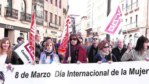 La concentración tuvo lugar en la plaza del Liceo.