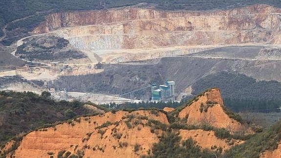 La cantera de Catisa está ubicada en el entorno de Las Médulas. 