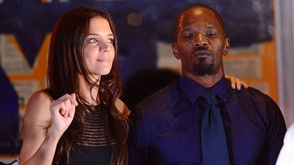 Katie Holmes junto a Jamie Foxx.