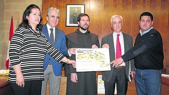 Presentación de la ruta teresiana Del sepulcro a la cuna, ayer en Alba de Tormes. 