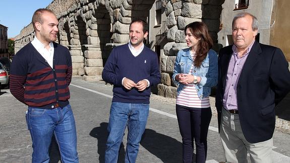 Borja Lavandera (izquierda), Alberto Serna, Ana Carolina Rincón y Francisco Roque. 