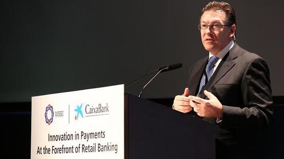 Antonio Massanell, vicepresidente de CaixaBank, durante su intervención en el congreso sobre nuevos medios de pago. 