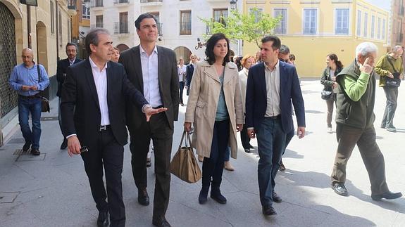 Sanchez defiende el cambio en Castilla y León para abandonar el «seguidismo» del PP