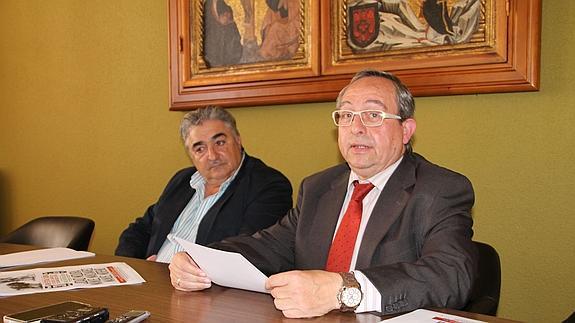 Juan Pablo de Benito y Julián Alonso, durante la presentación del festejo. 