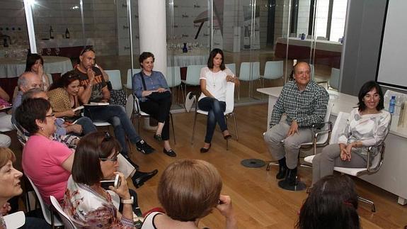 Martín Garzo con los lectores.