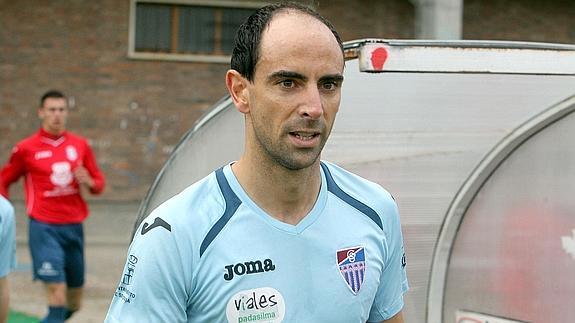 Chema, en el descanso de un partido de esta temporada. 