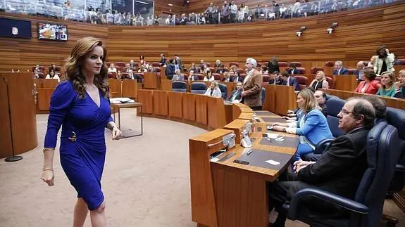 Silvia Clemente, proclamada presidenta de las Cortes con los votos del PP.