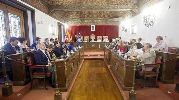 La Diputación de Valladolid cierra el mandato con el pleno extraordinario de aprobación de actas
