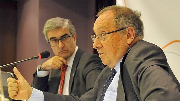 El presidente de la Cámara de Comercio de España y presidente de Freixenet, José Luis Bonet, durante su ponencia en el Foro Económico de El Norte de Castilla.