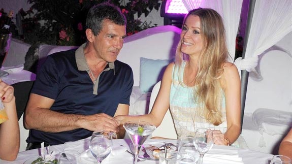 Antonio Banderas y Nicole Kimpel.