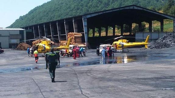 Operativo de rescate en el exterior de la mina de Cerredo. 