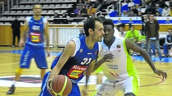 Marc Blanch, con la camiseta de Andorra ante el Clínicas Rincón.