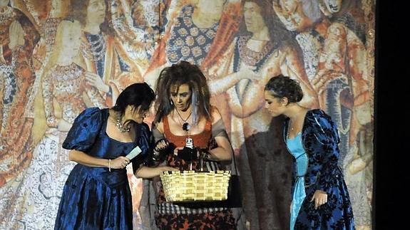 Una escena de la adaptación creada para la representación popular.