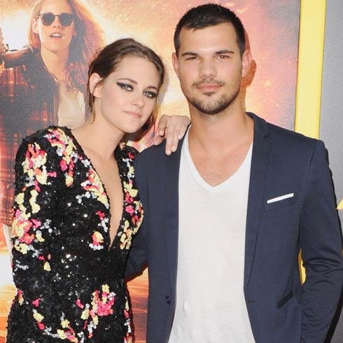 Kristen Stewart y Taylor Lautner. 