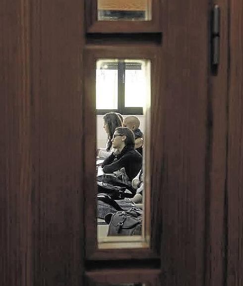 Estudiantes, en una clase en la Universidad de Salamanca, el pasado curso. 