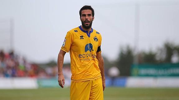 Rubén Sanz, durante un partido con la camiseta del Alcorcón.