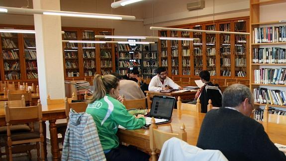 Sala de la biblioteca municipal. 