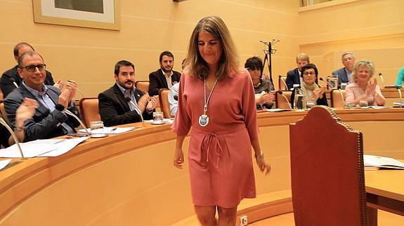 La concejala de UPyD Esther Bermejo, tras su toma de posesión. 