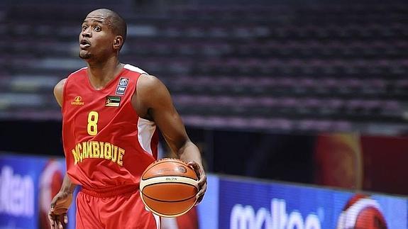 Augusto Matos con la selección de Mozambique.