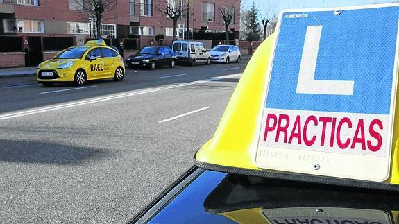 La huelga en Tráfico obliga a posponer más de 450 exámenes prácticos