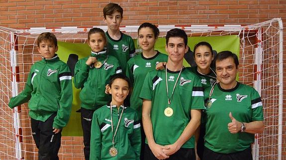 Representantes del Miraflores-Bekdoosan en el campeonato. 