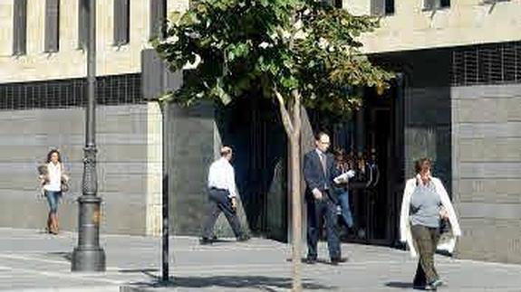 Juzgados en la calle Angustias.