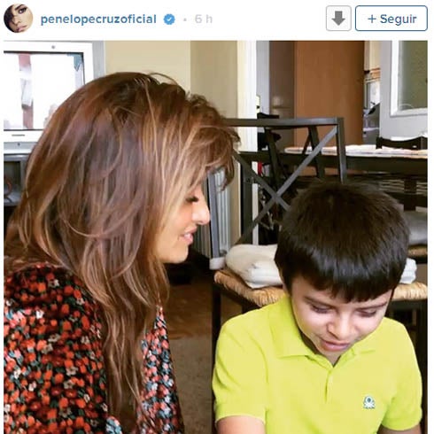 Penélope Cruz con Lucas.