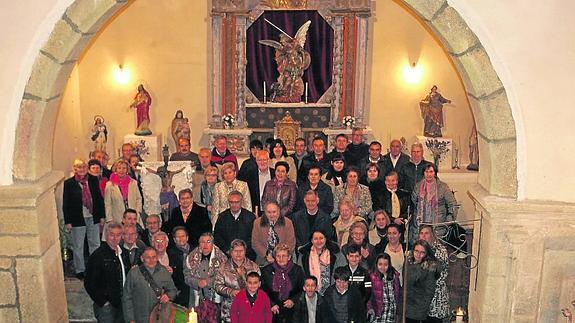 Participantes en los actos religiosos.