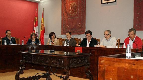 Miembros de la Corporación municipal, durante el pleno en el que se debatió la propuesta fiscal 