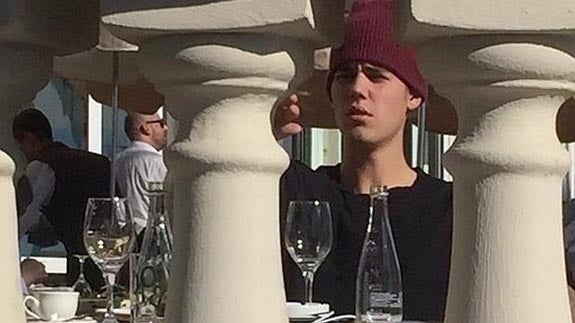 Justin Bieber, en un restaurante. 