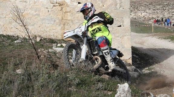 El ganador, Álvaro García, en un momento de su recorrido. Agapito Ojosnegros